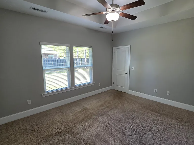 1608 Palmetto Palm Dr — Photo 15