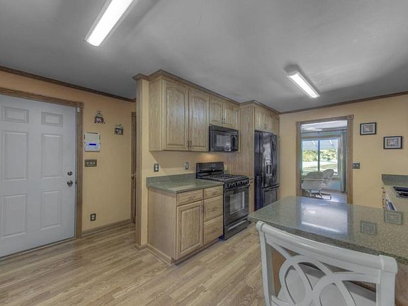 5th image of 6920 Sunset Ave