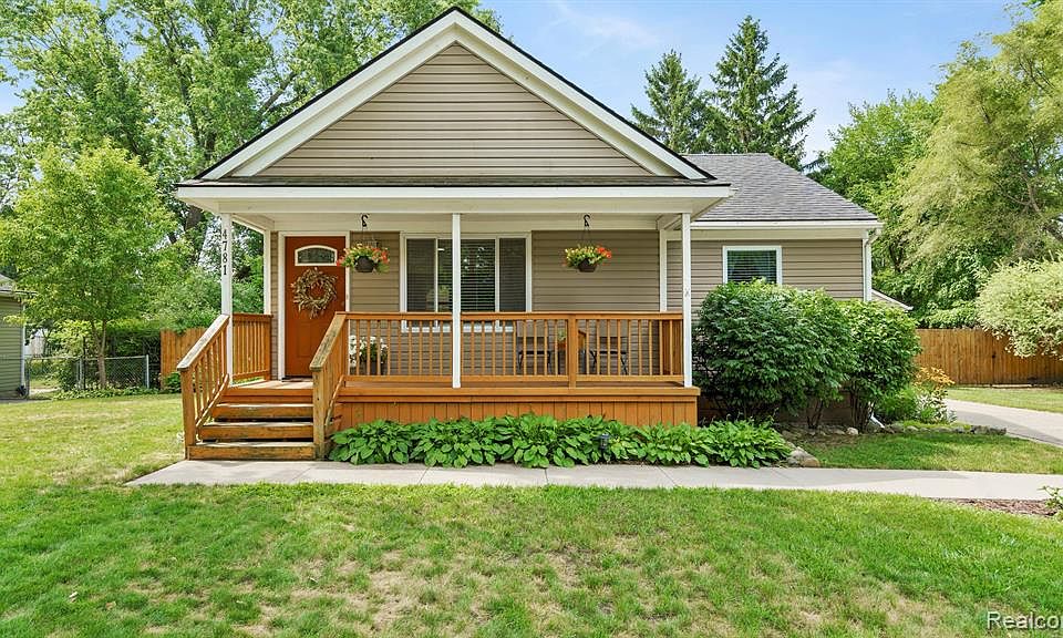 1st image of 4781 Maycrest Dr