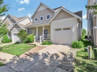 225 Montclair Tower Dr, Saint Charles, MO 63303