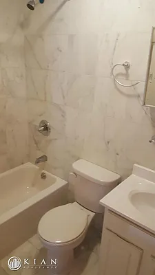 Rented by Kian Realty | media 28