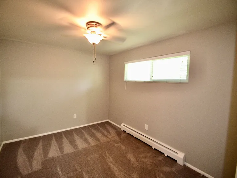 5705 S Pearl St — Photo 16