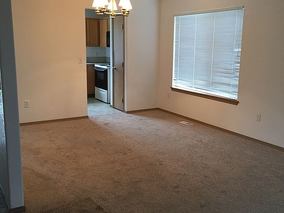 4th image of 2110 86th St E