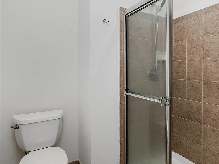 1341 Hollins Hall Ln — Photo 14