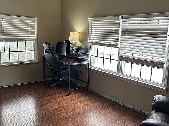 2nd image of 320 Churchill Ct
