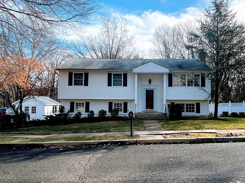 1st image of 95 Kaufman Dr