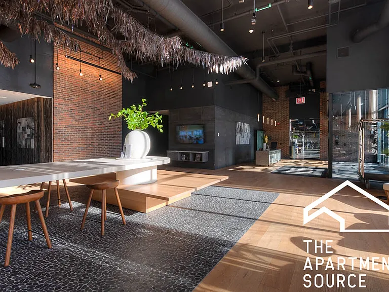 1464 W Randolph St #1 — Photo 7
