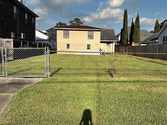2nd image of 508 Labarre Dr