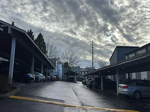 5th image of 2020 Grant Ave S APT D102