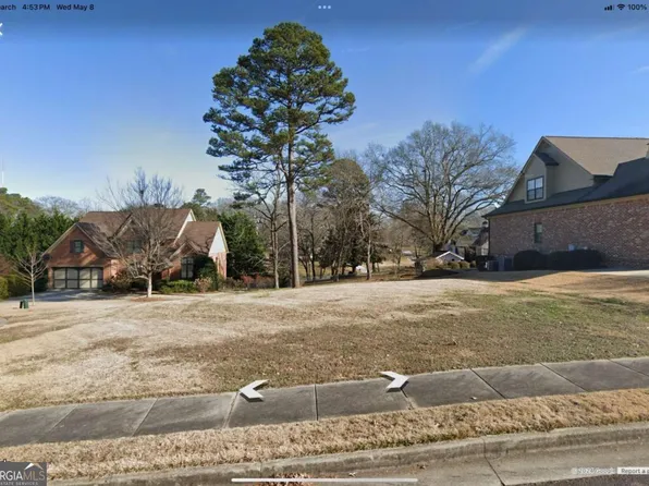 318 Vinings Walk NW, Gainesville, GA 30501