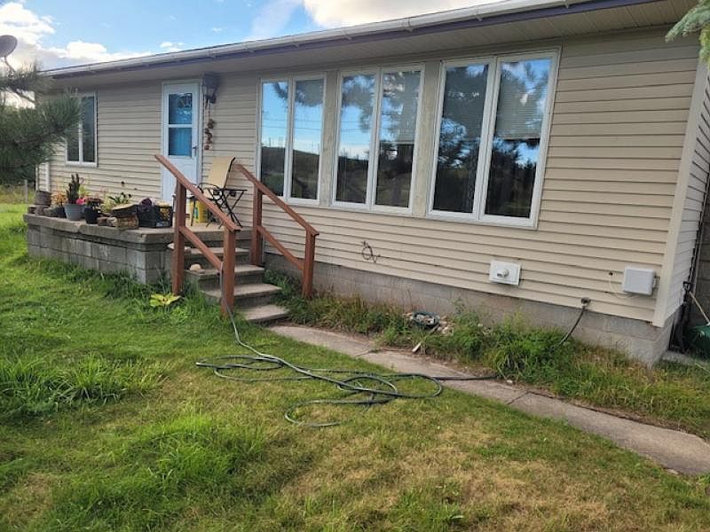 2nd image of 11520 Thornton Rd