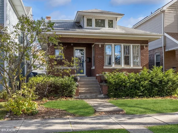 1040 Hayes Ave, Oak Park, IL 60302