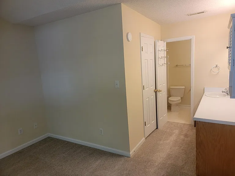4200 Pin Oak Dr — Photo 9