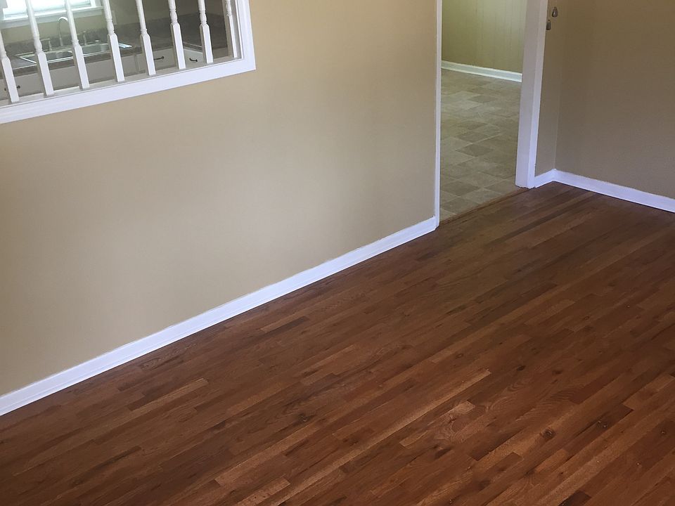 2nd image of 492 Carlita St