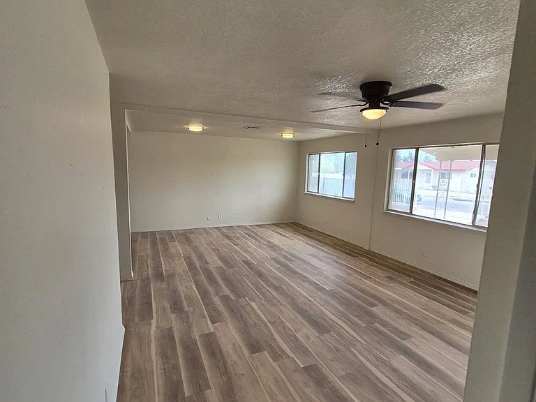 701 Poplar St — Photo 7