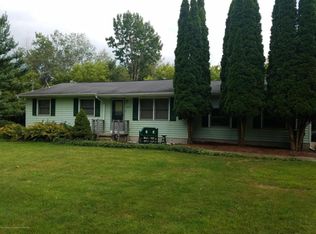 517 Shoesmith Rd, Haslett, MI 48840