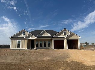 423 Indian Creek Cir, Adel, GA 31620