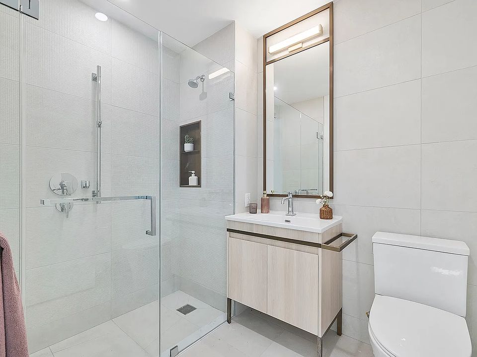 1st image of 240 Willoughby St #14T