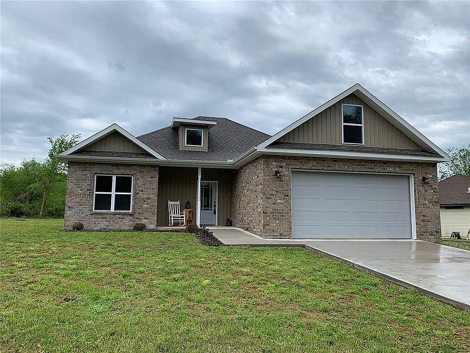 1st image of 20 Queensferry Cir