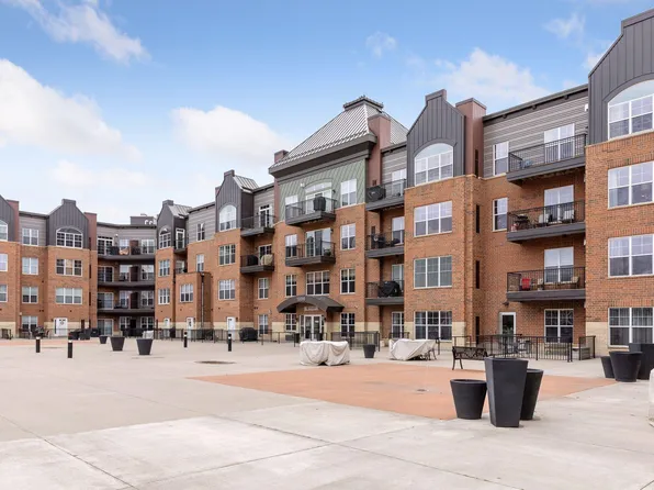 1800 Graham Ave Unit 300, Saint Paul, MN 55116