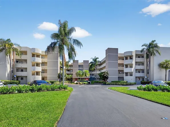 5901 Camino Del Sol APT 207, Boca Raton, FL 33433