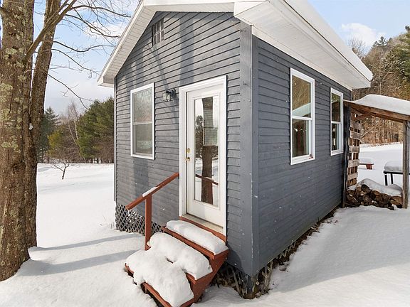 3rd image of 100 Deer Lane