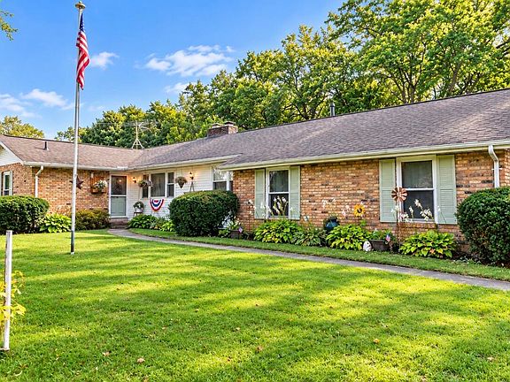 2nd image of 1159 Hemlock Dr