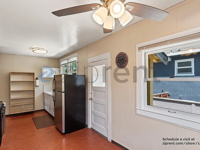 1336 Parker St — Photo 13