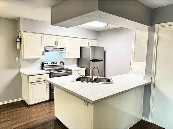 3rd image of 6800 N 23rd St APT B2