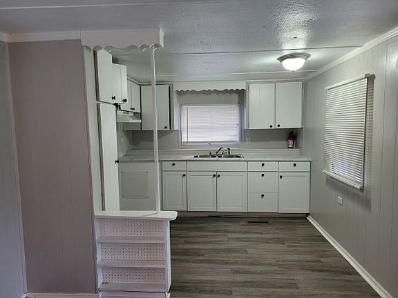 3rd image of 2850 New Tampa Hwy #68
