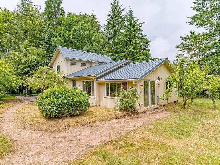3194 Crooked Finger Rd NE — Photo 3