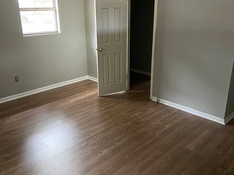 3201 Avenue F #2 — Photo 6