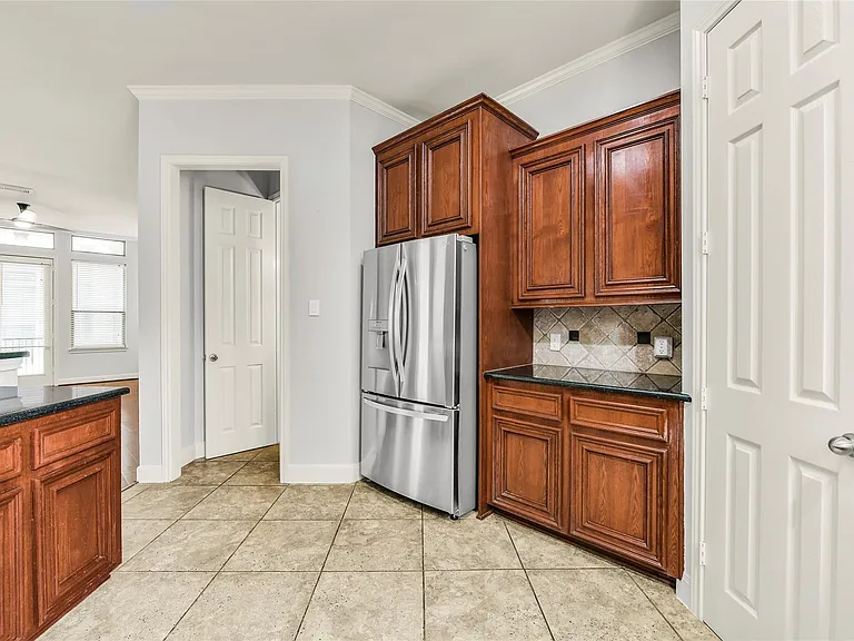 1607 W Dallas St #A — Photo 13