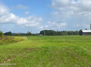 555 Peters Rd, Gansevoort, NY 12831