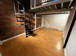 252 Friend St #101, Boston, MA 02114