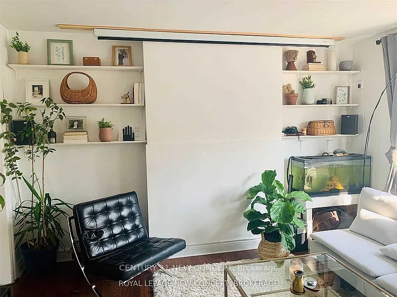 3 bed, $2,500 — Photo 2