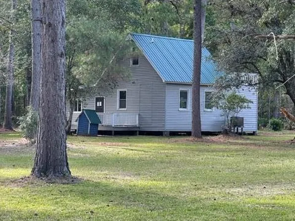 9178 Old Georgetown Rd, Mc Clellanville, SC 29458