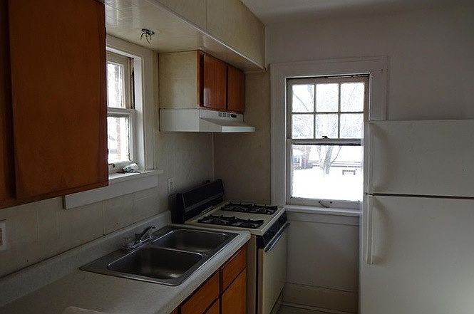 2nd image of 1224 N Rockton Ave