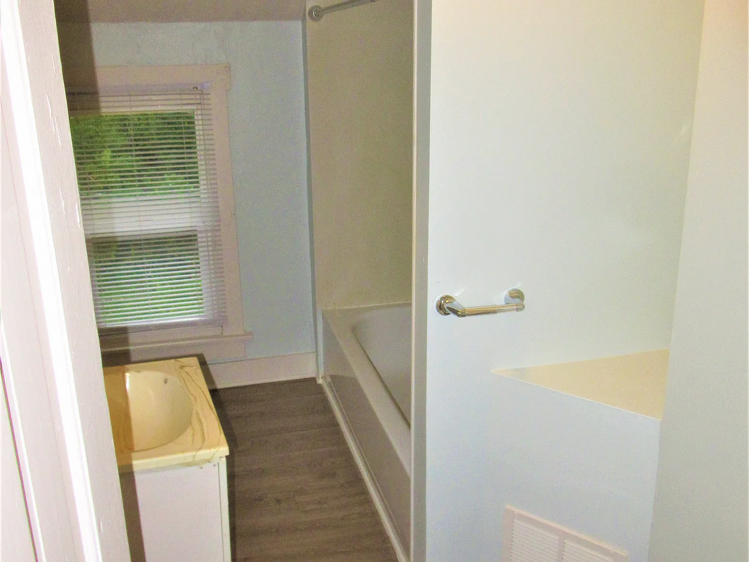 1 bed, 644 sqft, $956 — Photo 4