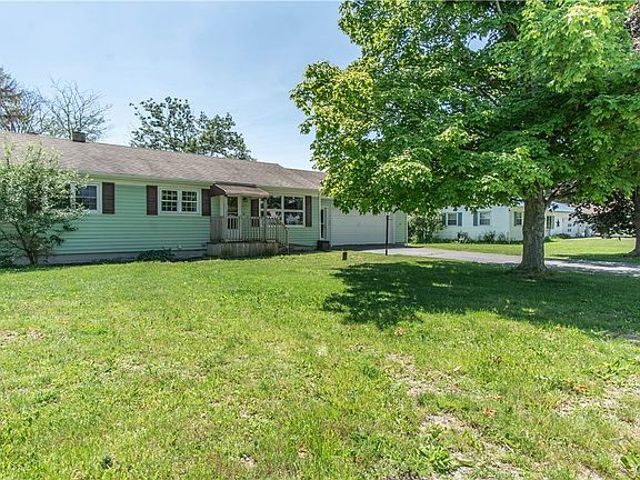5th image of 22496 Wayside Dr