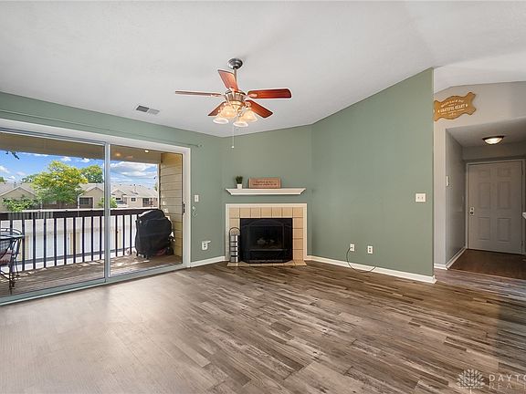3rd image of 140 Mallard Glen Dr APT 7