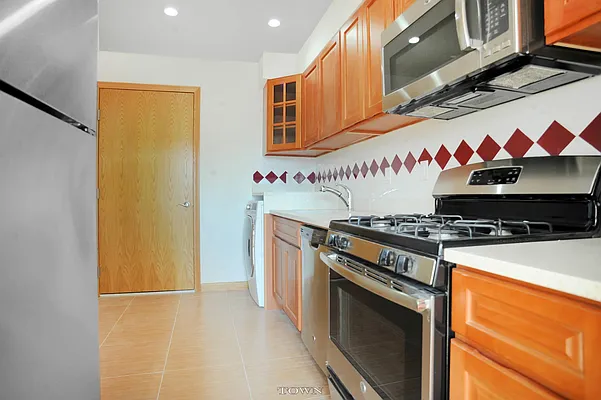 Rented by Town Residential | media 6