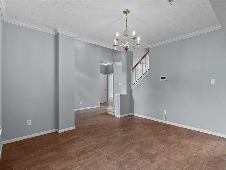 4915 Stone Harbor Dr — Photo 18