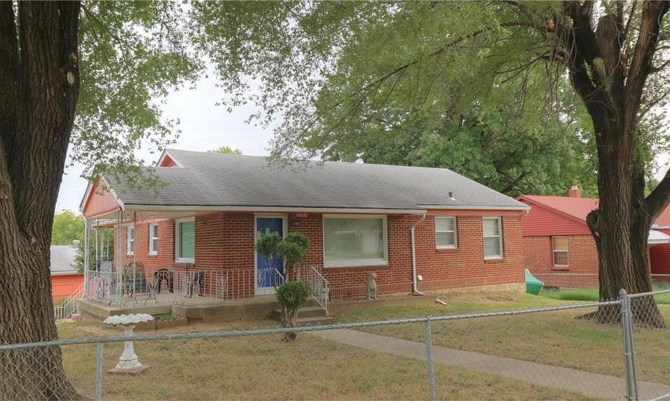 1st image of 2737 N 37th St