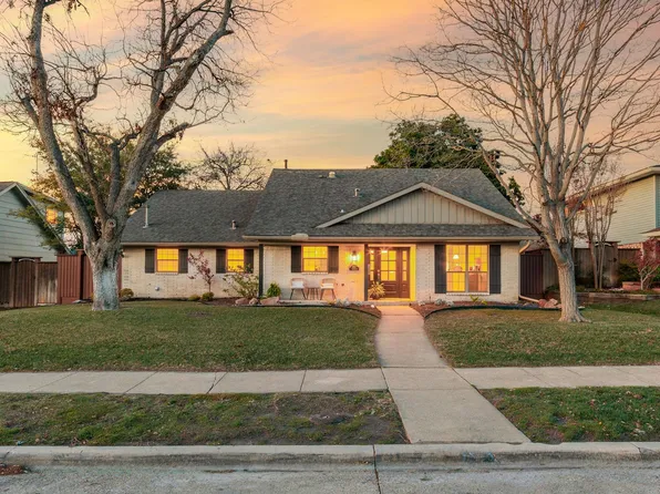 7853 El Pensador Dr, Dallas, TX 75248