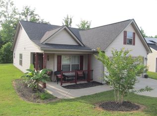 649 Chastine Dr, Spartanburg, SC 29301