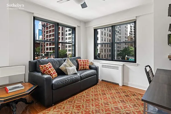 Rented by Sotheby's International Realty | media 49