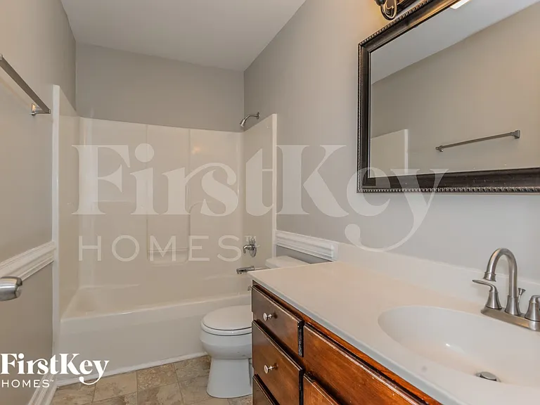 835 S Millon St — Photo 9