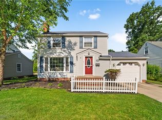 394 Oakmoor Rd, Bay Village, OH 44140