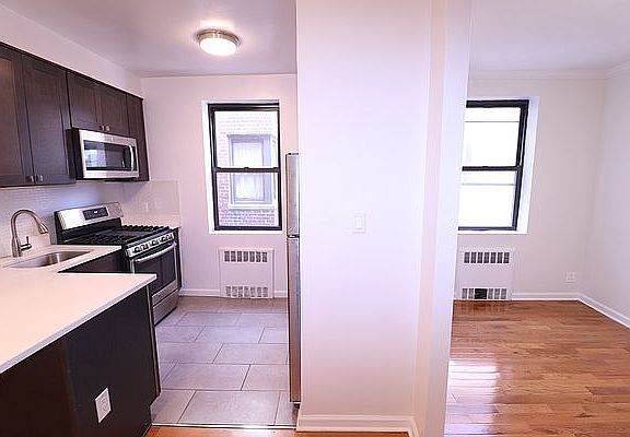 4th image of 9830 67th Ave APT 5B